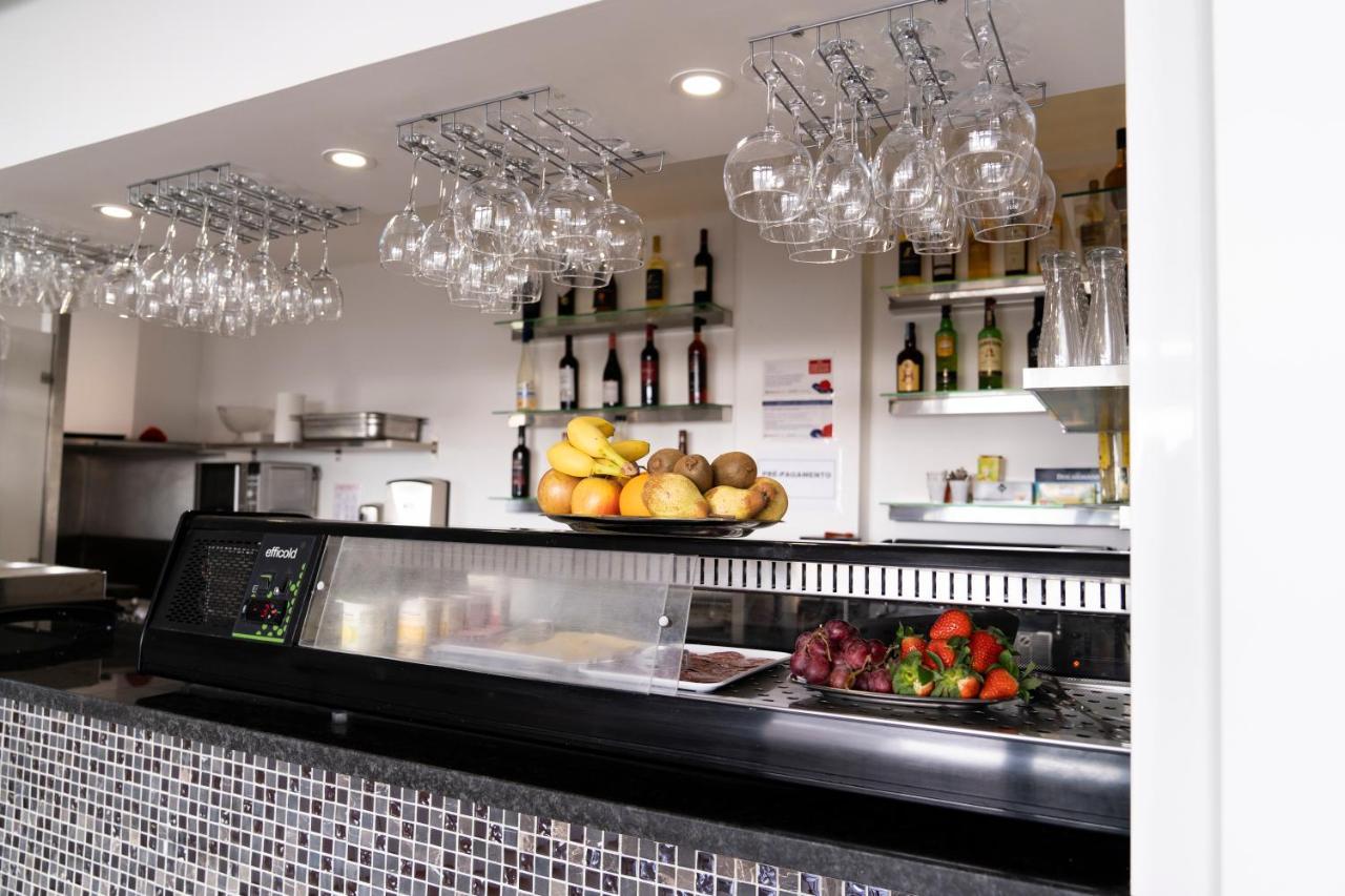 Oceanoasis Hostel Olhão Екстериор снимка